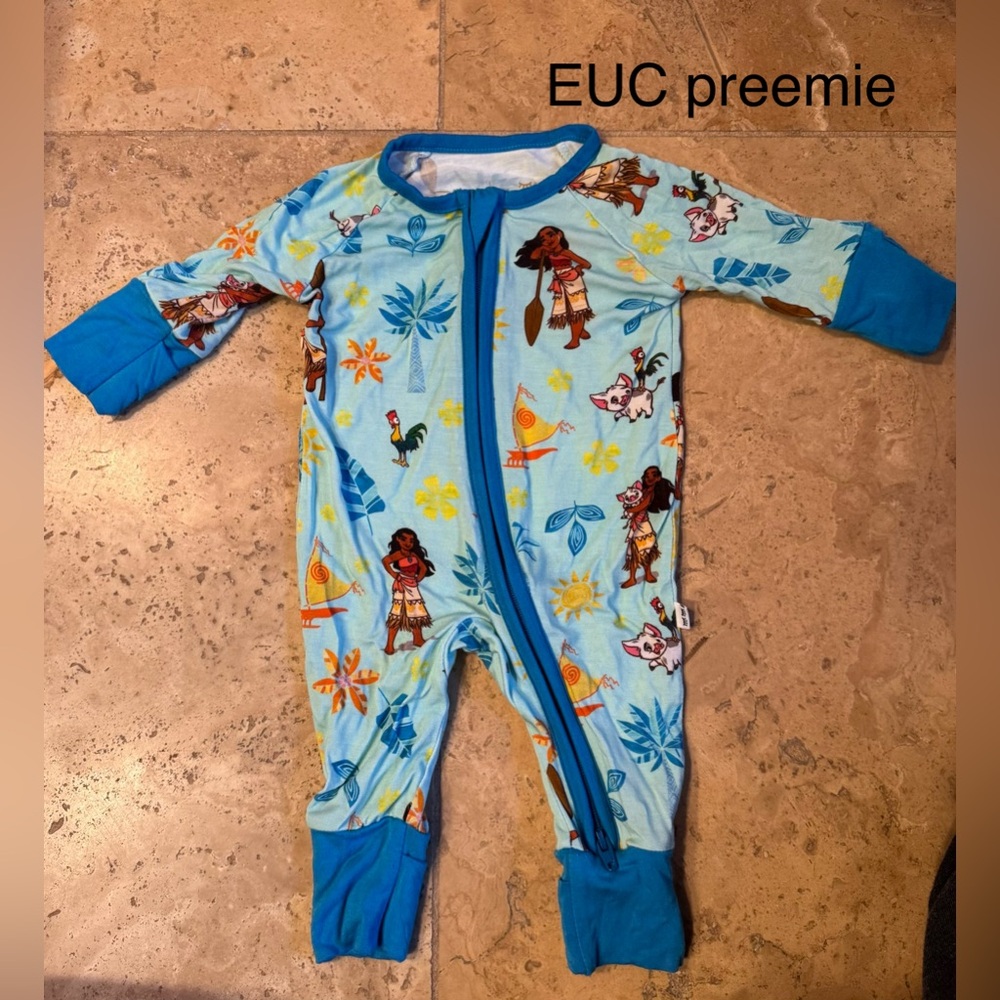 Little sleepies Moana zippy preemie